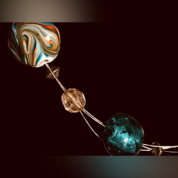 Cute Green Stone Necklace - Picture 2 of 2